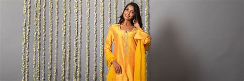 Cotton Kurtas for Women Online - Cotton Kurtis Online - Mera Rang