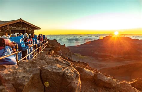 Haleakala Classic Van Excursion | Haleakala Express Sunrise Tour