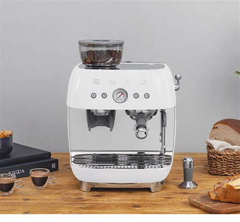 Smeg Coffee Maker Tutorial 的图像结果