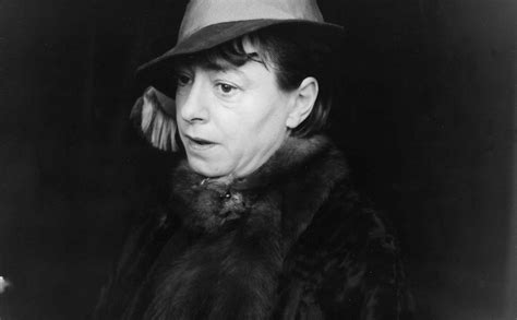 Dorothy Parker: Biography, Career, and Books