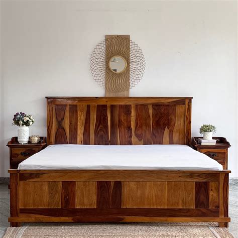 Buy the Best quality Wooden Bed in Bangalore - Starling Solid Wood Bed