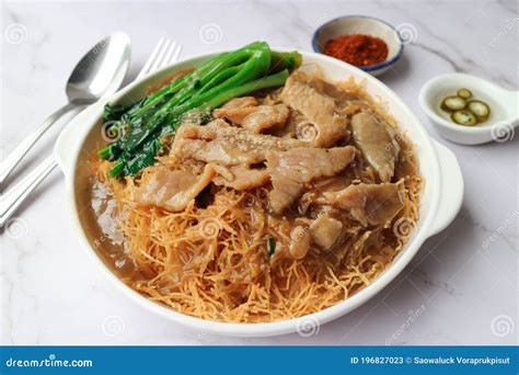 Crispy Rice Noodle in Gravy Sauce with Kale Thai Food Called Rad Na Mee ...
