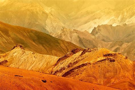 Top 7 Places to Visit in Nubra Valley: Quick Guide 2026!