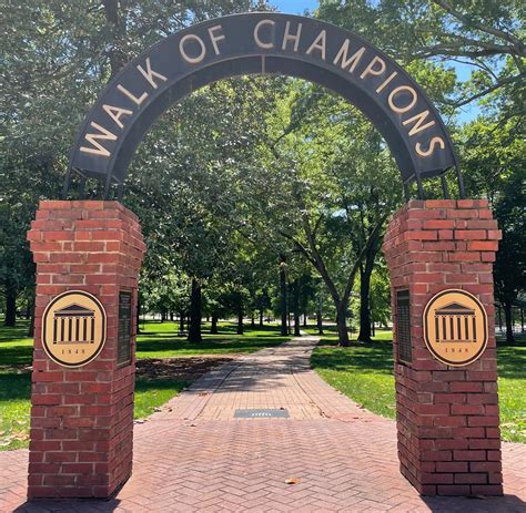 The University of Mississippi: Admissions, Ranking, Acceptance Rate ...