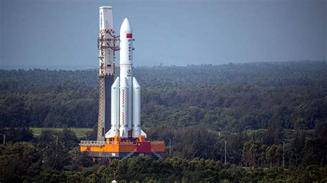 चीन का अनिंयत्रित रॉकेट हिंद महासागर में मालदीव्स के पास गिरा - Science ...