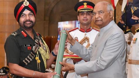 Lieutenant General Karanbir assumes Command as GOC-Dakshin Bharat Area