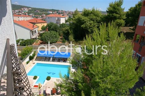 ABA Tours - Apartments and Rooms in Trogir and Okrug Riviera