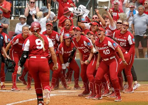 Oklahoma softball sets NCAA record, beats Clemson in super regionals