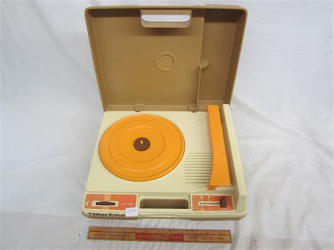 Fisher Price Record Player Working - Schmalz Auctions