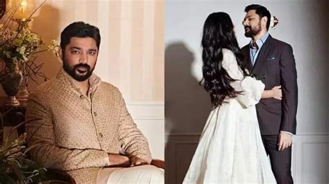 पुरुषांसाठी लग्नाच्या रिसेप्शनकरिता ड्रेस हवाय? हे आहेत बेस्ट पर्याय ...