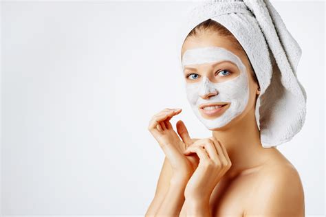 Face Scrub vs Face Wash - The Difference You Should Know for the Best ...