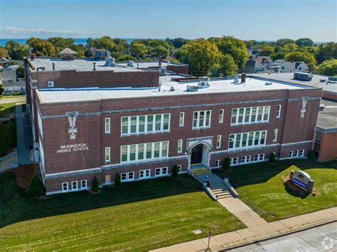 Washington Middle School in Kenosha, WI - Homes.com