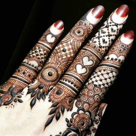 15 Most Adorable Finger Mehndi Designs For 2023
