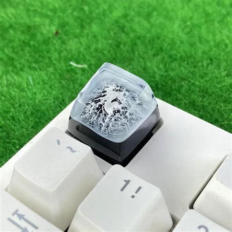 Mount Fuji Snow Mountain Version 2 Resin Artisan Keycap – CuriosityCaps