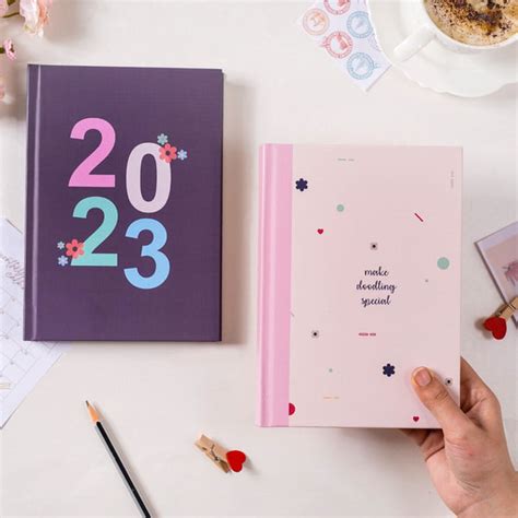 Doodles And Scribbles 2023 Hardbound Diary Set Of 2 8.2 X 5.9 Inch ...