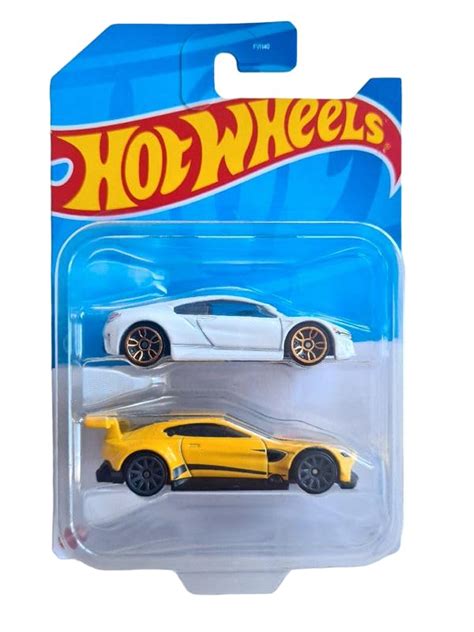 Hot Wheels 2 Cars Pack 17 Acura NSX and Aston Martin Vantage GTE Die ...