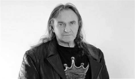 ODLAZAK ROKERA Preminuo pevač grupe "Kraljevski apartman" - Informer.rs