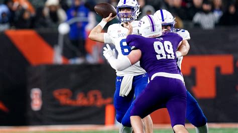 Live scores from Elder vs St. Xavier and other football games