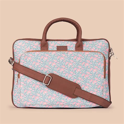 Laptop Bags: Buy Best Laptop Bags Online at Great Prices - Zouk