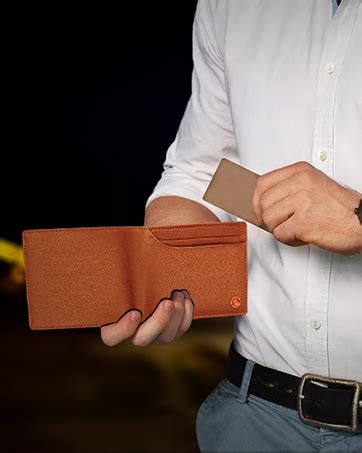 HORNBULL Stella Mens Brown Purse | Stylist Mens Wallet with RFID ...