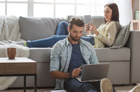 Real Estate Agent vs Broker - What’s The Difference?