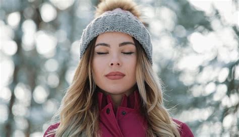 5 Changes Your Body Go Through During Winters - lifeberrys.com