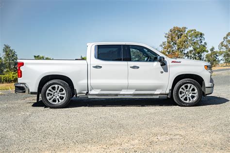 Chevrolet Silverado vs RAM 1500 Comparison | CarExpert