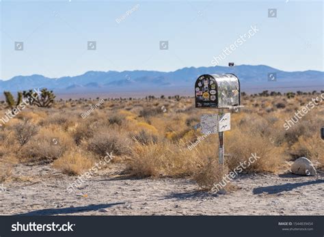 7 Black Mailbox Area 51 Images, Stock Photos & Vectors | Shutterstock
