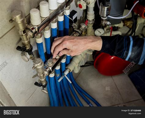 Heating Engineer 的图像结果