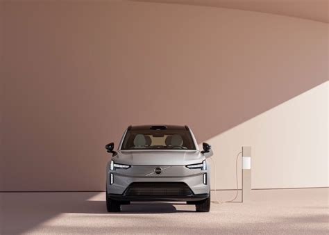 The All-Electric Volvo EX90 (SUV): The Complete Guide For India - Ezoomed