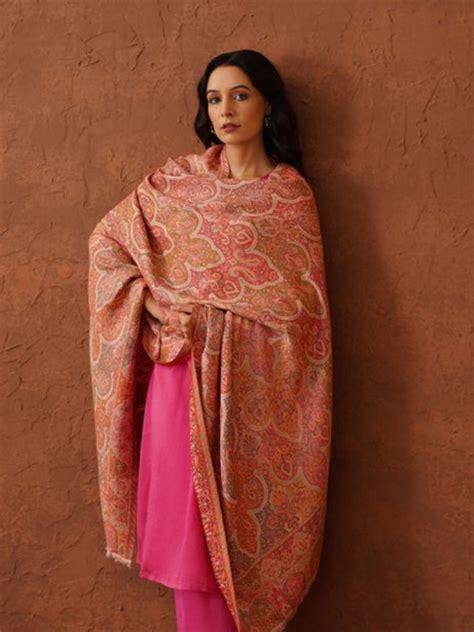 Types of traditional Indian shawls best for winter | Times of India
