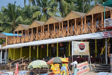 Neptune Point Beach Resort Bar and Lounge: Pictures & Reviews - Tripadvisor