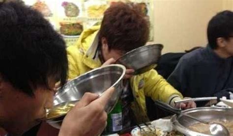 中国最能喝酒的6个省，当地人把白酒当水喝，看到喝法认输不丢人__财经头条