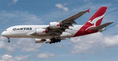 Qantas Crew Told To Fly Through Radio Interference Allegedly From ...