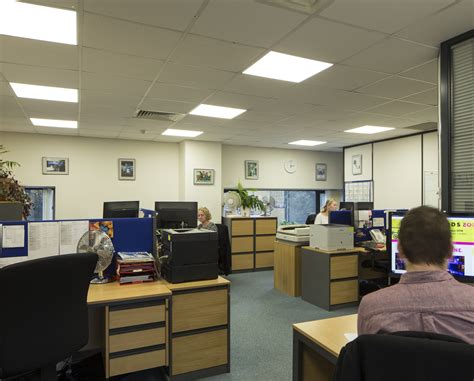 Light Technology 的图像结果