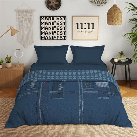 Buy SPACES Genz Cotton Printed Double Quilt from SPACES at just INR 5999.0