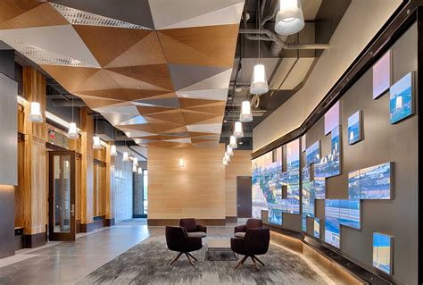 Floating Acoustical Ceilings In Lecture Halls