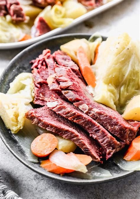 Roasted Corned Beef And Cabbage With Beer at Daniel Amar blog