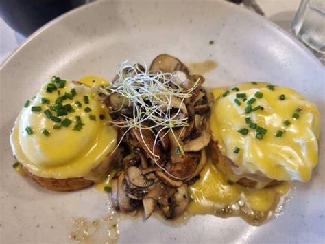 Amazing place for breakfast and brunch in Sibiu - Reviews, Photos - Oua ...