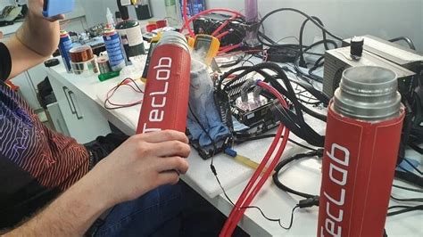 英伟达RTX 3080 GPU芯片超频2340MHz,3DMark Time Spy跑分高于 RTX 2080 Ti和Titan RTX-电子工程专辑