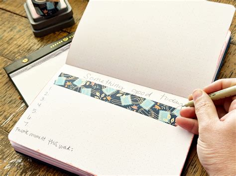 Five Ways To Journal When You Are Low On Energy Or Time | Archer and Olive