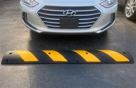 6' Guma Standard Duty Rubber Speed Bump w/ Five (5) 3" | TSS