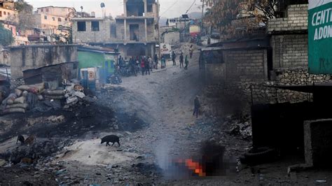 Vigilantes set gang members on FIRE & cut victims’ hands off in ‘world’s most dangerous city’ as ...