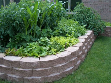 Beautiful Raised Flower Bed Stone Border (71 | Brick garden, Raised ...