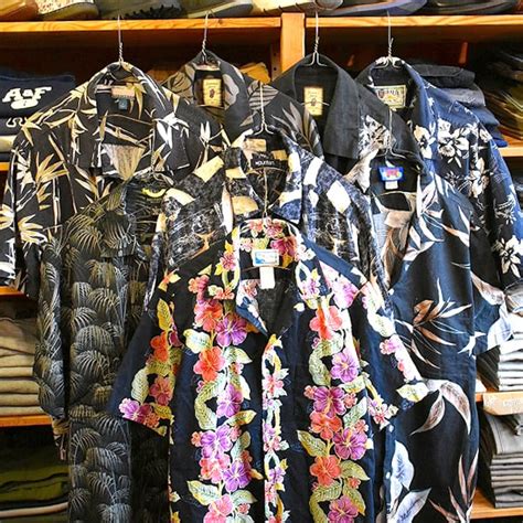 1点物 BreakWaterシルクハワイアンシャツ黒アロハシャツ古着メンズMLレディースOKアメカジ90sストリート/スポーツ/ブランド柄 ...