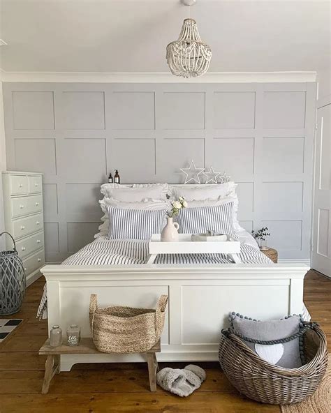 Bohemian interior with mustard walls - PLAN