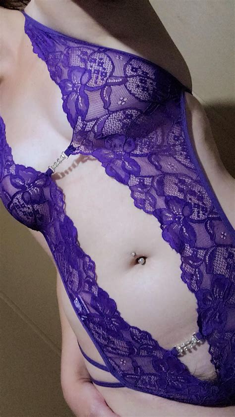 Loving how I look in this lingerie : r/AlbertaGirlsGoneWild