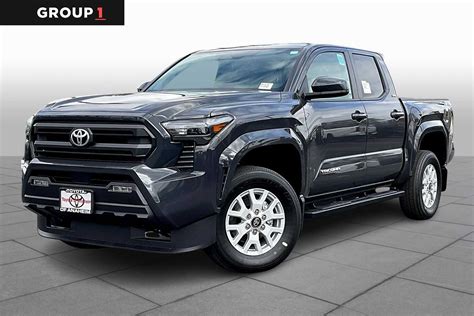 New 2025 Toyota Tacoma SR5 CrewMAX in Anaheim #SM131788 | Toyota of Anaheim