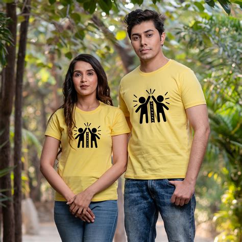 Chombooka Adults Half Sleeves Combo T-Shirts Friends (Pack Of 2)