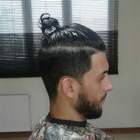 13 Awesome Male Ponytail Hairstyles